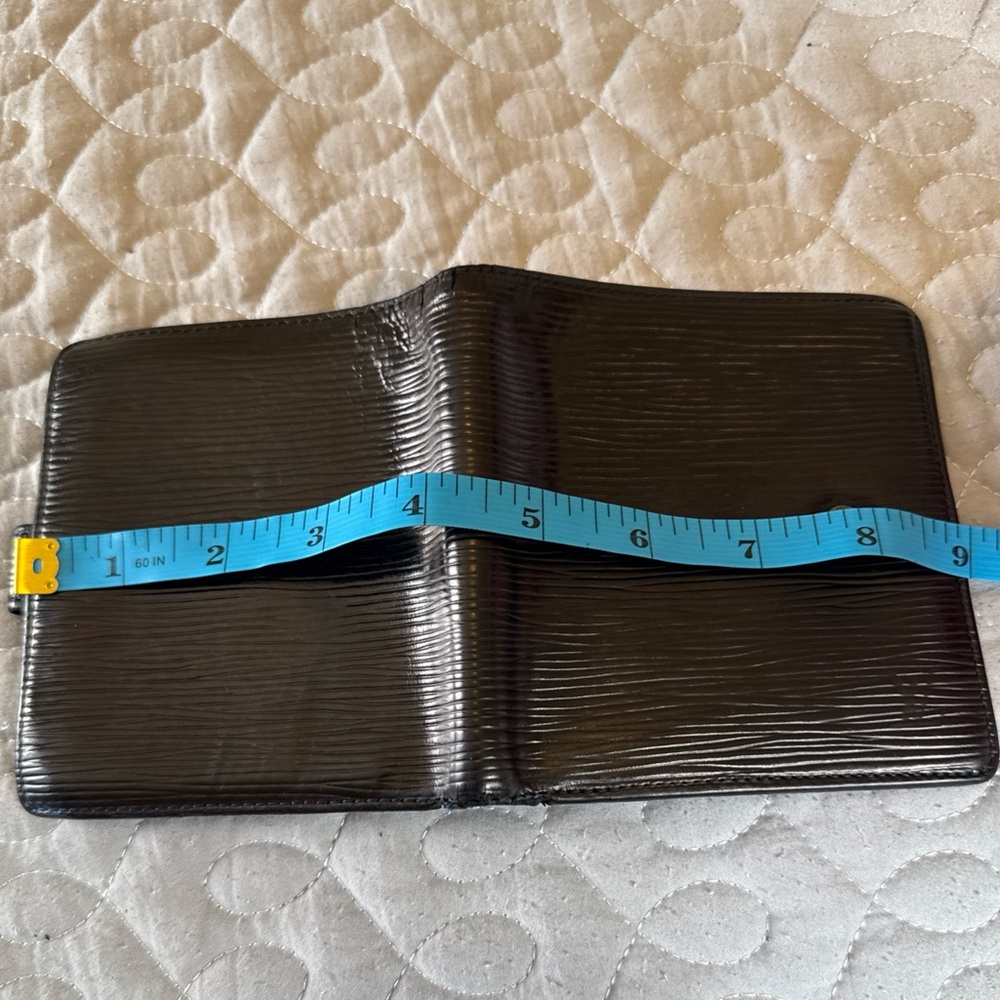 Louis Vuitton Epi Porte-Billets Black Leather Compact Wallet - Picture 16 of 16